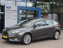 Grijs Gebruikt 2016 Ford Focus Titanium Hatchback | € 10.890 (Goede deal)