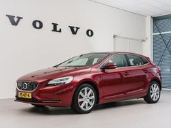 Rood Gebruikt 2017 Volvo V40 Stationwagen | € 19.950 (Goede deal)
