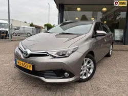 Bruin Gebruikt 2015 Toyota Auris Stationwagen | € 13.995 (Eerlijke prijs)