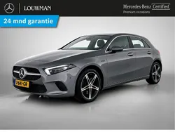 Grijs metallic Gebruikt 2020 Mercedes A250 Night Hatchback | € 32.950 (Iets duurder)
