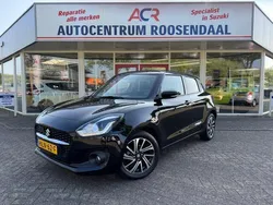 Zwart Gebruikt 2022 Suzuki Swift Comfort Hatchback | € 17.499 (Eerlijke prijs)