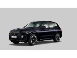 M carbonschwarz metallic (zwart metallic) Gebruikt 2024 BMW iX3 Comfort Edition SUV | € 53.880 (Eerlijke prijs)