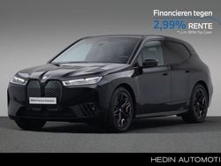 Saphirschwarz metallic (donker zwart metallic) Gebruikt 2024 BMW iX Comfort Edition SUV | € 72.880 (Iets duurder)