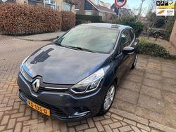 Grijs Gebruikt 2017 Renault Clio IV LIMITED Hatchback | € 8.950 (Eerlijke prijs)
