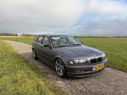 Grijs Gebruikt 2001 BMW 320 Stationwagen | € 2.250 (Eerlijke prijs)