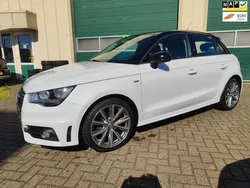 Wit Gebruikt 2015 Audi A1 Sportback Admired Hatchback | € 11.495 (Eerlijke prijs)