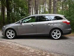Bruin Gebruikt 2014 Ford Focus Titanium Stationwagen | € 9.995 (Duur)