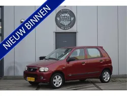 Rood, metallic lak Gebruikt 2003 Suzuki Alto Limited Hatchback | € 2.500 (Duur)