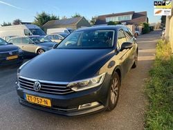Grijs Gebruikt 2019 VW Passat Comfortline Stationwagen | € 14.950 (Super prijs)