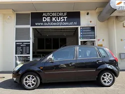 Zwart Gebruikt 2003 Ford Fiesta Hatchback | € 950 (Iets duurder)