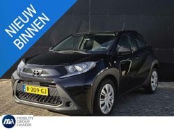 Zwart Gebruikt 2022 Toyota Aygo Play Hatchback | € 15.400 (Goede deal)