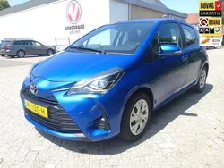Blauw Gebruikt 2017 Toyota Yaris Hatchback | € 15.700 (Eerlijke prijs)