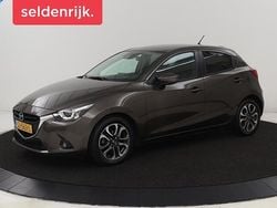 Bruin Gebruikt 2015 Mazda 2 Hatchback | € 12.700 (Eerlijke prijs)