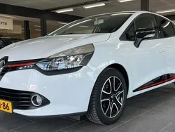 Wit Gebruikt 2013 Renault Clio IV Expression Hatchback | € 6.995 (Eerlijke prijs)