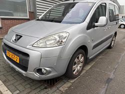 Grijs Gebruikt 2009 Peugeot Partner Tepee Outdoor MPV | € 3.250
