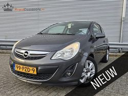 Grijs Gebruikt 2011 Opel Corsa Edition Hatchback | € 5.950 (Iets duurder)