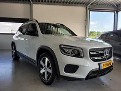 Mercedes GLB200