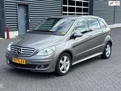Grijs Gebruikt 2006 Mercedes B200 MPV | € 1.450 (Goede deal)
