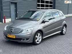 Grijs Gebruikt 2006 Mercedes B200 MPV | € 1.450 (Goede deal)