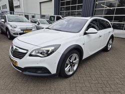 Wit Gebruikt 2016 Opel Insignia Cosmo Stationwagen | € 14.950 (Iets duurder)