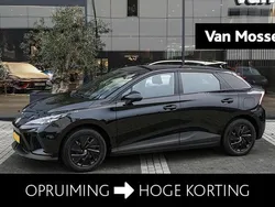 Zwart, metallic lak Nieuw 2025 MG MG4 EV Hatchback | € 26.600 (Goede deal)