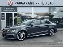 Grijs, metallic lak Gebruikt 2019 Audi A3 Sport Sedan | € 19.700 (Eerlijke prijs)