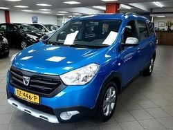 Blauw Gebruikt 2015 Dacia Lodgy Stepway MPV | € 7.950 (Eerlijke prijs)
