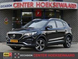 Zwart Gebruikt 2021 MG ZS Luxury Sedan | € 16.844 (Goede deal)