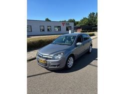 Grijs Gebruikt 2004 Opel Astra Cosmo Hatchback | € 1.699 (Eerlijke prijs)