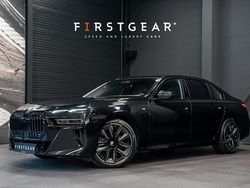 Zwart Gebruikt 2023 BMW 740 M Sport Sedan | € 109.900