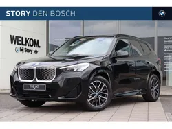 Zwart Nieuw 2025 BMW iX1 M Sport SUV | € 54.221 (Super prijs)