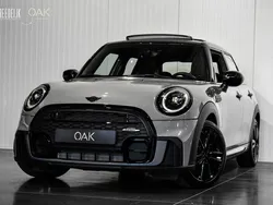 Grijs Gebruikt 2021 Mini Cooper Hatchback | € 29.900