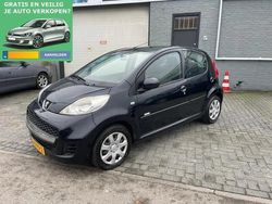 Zwart Gebruikt 2011 Peugeot 107 Hatchback | € 2.295 (Eerlijke prijs)