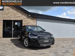 Zwart Gebruikt 2022 Audi A3 Advanced Hatchback | € 24.900 (Goede deal)
