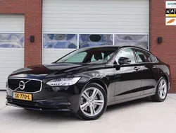 Zwart Gebruikt 2018 Volvo S90 Momentum Sedan | € 24.895 (Eerlijke prijs)