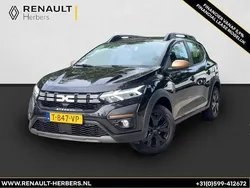 Zwart Gebruikt 2023 Dacia Sandero Stepway Hatchback | € 14.950 (Eerlijke prijs)