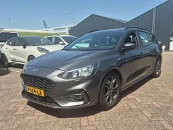 Grijs Gebruikt 2019 Ford Focus Business Edition Stationwagen | € 17.945 (Eerlijke prijs)