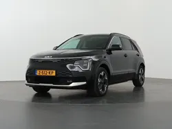Zwart, metallic lak Gebruikt 2024 Kia e-Niro Advance SUV | € 30.935 (Super prijs)