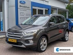 Grijs Gebruikt 2018 Ford Kuga Titanium SUV | € 18.945 (Eerlijke prijs)