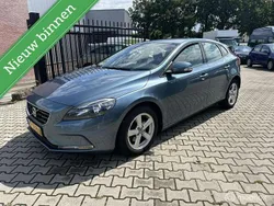 Blauw Gebruikt 2012 Volvo V40 Momentum Stationwagen | € 4.950 (Super prijs)
