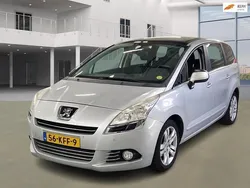 Grijs Gebruikt 2009 Peugeot 5008 MPV | € 3.250 (Eerlijke prijs)