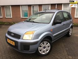 Grijs Gebruikt 2006 Ford Fusion Trend MPV | € 2.750 (Eerlijke prijs)