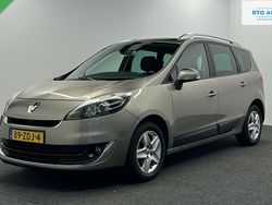 Bruin, metallic lak Gebruikt 2012 Renault Scénic III Privilege MPV | € 5.500 (Eerlijke prijs)