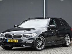 Zwart, metallic lak Gebruikt 2018 BMW 520 Executive Stationwagen | € 30.950 (Eerlijke prijs)
