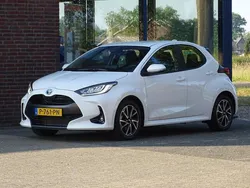 Wit Gebruikt 2022 Toyota Yaris Hatchback | € 21.950 (Eerlijke prijs)