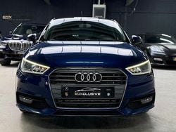 Blauw (metallic) Gebruikt 2015 Audi A1 Sportback Sport Hatchback | € 12.450 (Duur)
