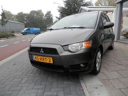 Bruin Gebruikt 2011 Mitsubishi Colt Edition Hatchback | € 3.650 (Eerlijke prijs)