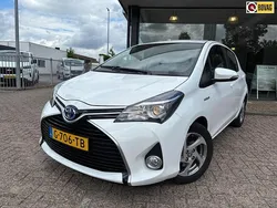 Wit Gebruikt 2015 Toyota Yaris Comfort Hatchback | € 12.995 (Iets duurder)