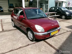 Rood Gebruikt 2000 Daihatsu Sirion Hatchback | € 1.500 (Super prijs)