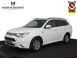 Wit Gebruikt 2014 Mitsubishi Outlander P-HEV Edition SUV | € 12.949 (Eerlijke prijs)